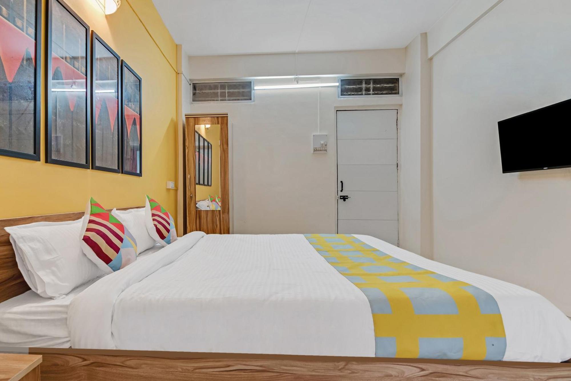 Super Hotel O Saraswati Niwas Vadgaon Budruk Pune Exterior photo